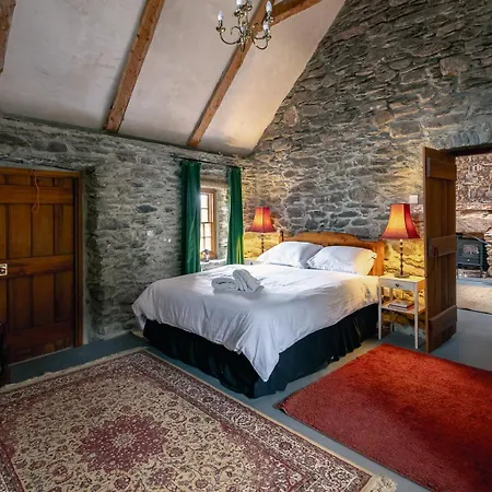 Traditional Style Thatched In Holiday home Kenmare