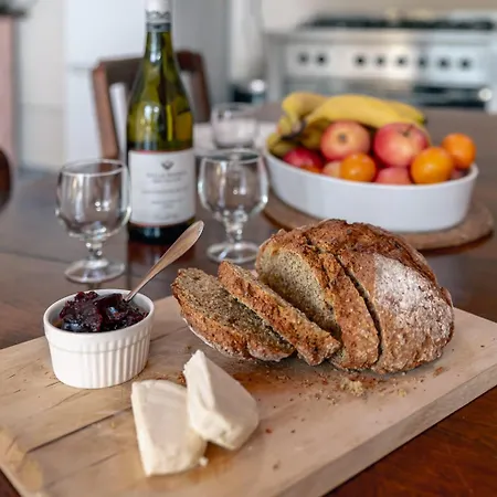 Traditional Style Thatched In Hébergement de vacances *
