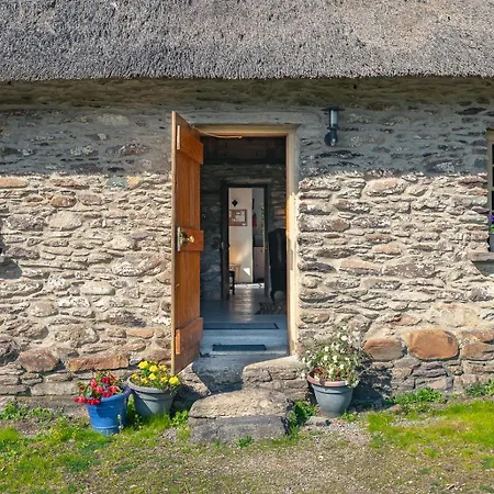 Traditional Style Thatched In Kenmare