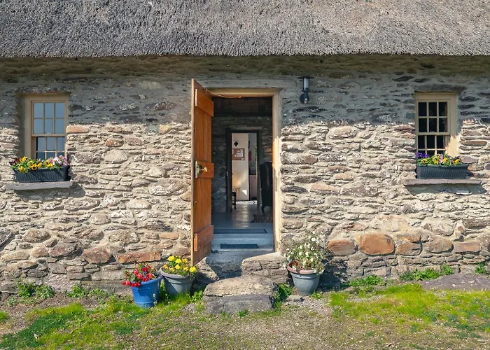 Traditional Style Thatched In Kenmare